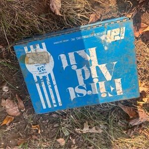 Metal first aid kit box